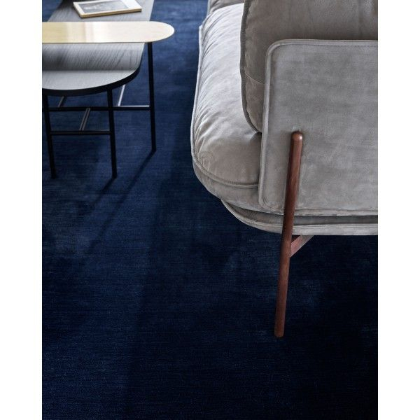 https://www.fundesign.nl/media/catalog/product/_/t/_tradition-palette-desk-cloud-sofa-the-moor-rug-sfeer_1_3.jpg
