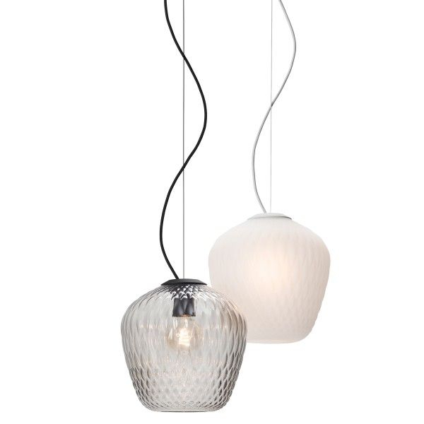 https://www.fundesign.nl/media/catalog/product/a/n/andtradition-blown-hanglamp-sfeer-2_1.jpg