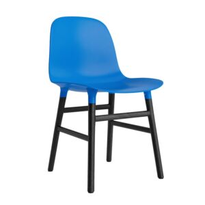 Normann Copenhagen Form Chair stoel zwart eiken-Fel Blauw