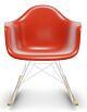 Vitra Eames RAR schommelstoel met wit onderstel-Poppy red-Esdoorn goud