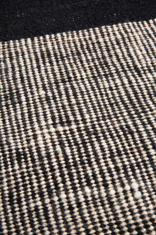 Ethnicraft Black Dots kilim vloerkleed-170x240 cm