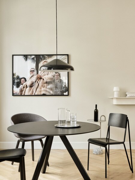 Hay Copenhague CPH20 zwart onderstel tafel-Eiken-zwart-∅ 120 cm