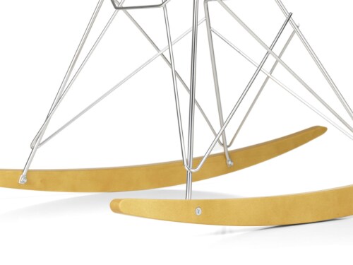 Vitra Eames RAR schommelstoel met wit onderstel-Diepzwart-Esdoorn goud