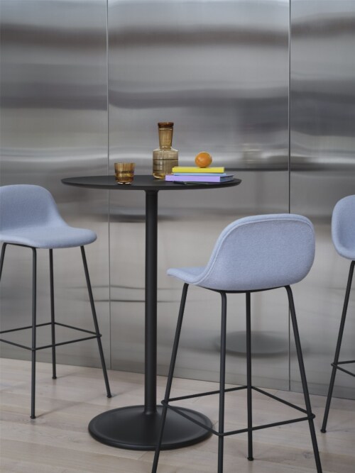 muuto Soft Café tafel-Solid Oak / Grey-∅75x105 cm