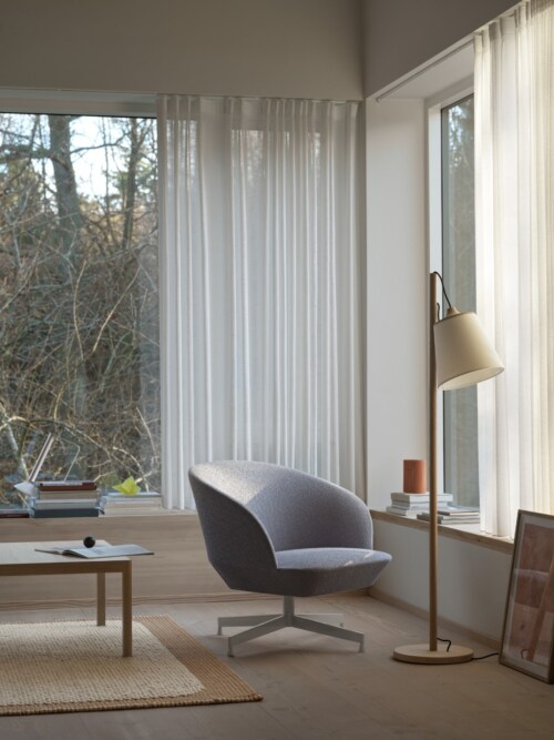 muuto Oslo fauteuil swivel base-Twill Weave 990/Black