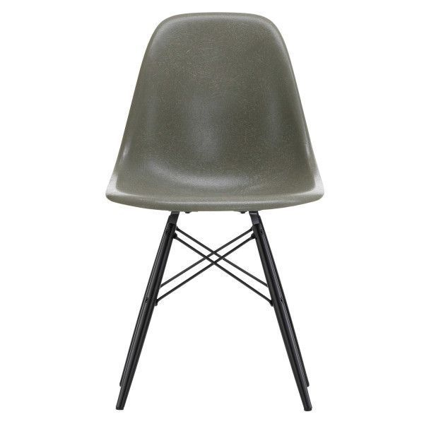 https://www.fundesign.nl/media/catalog/product/e/a/eames-fiberglass-chair-dsw-stoel-met-esdoorn-zwart-onderstel3.jpg
