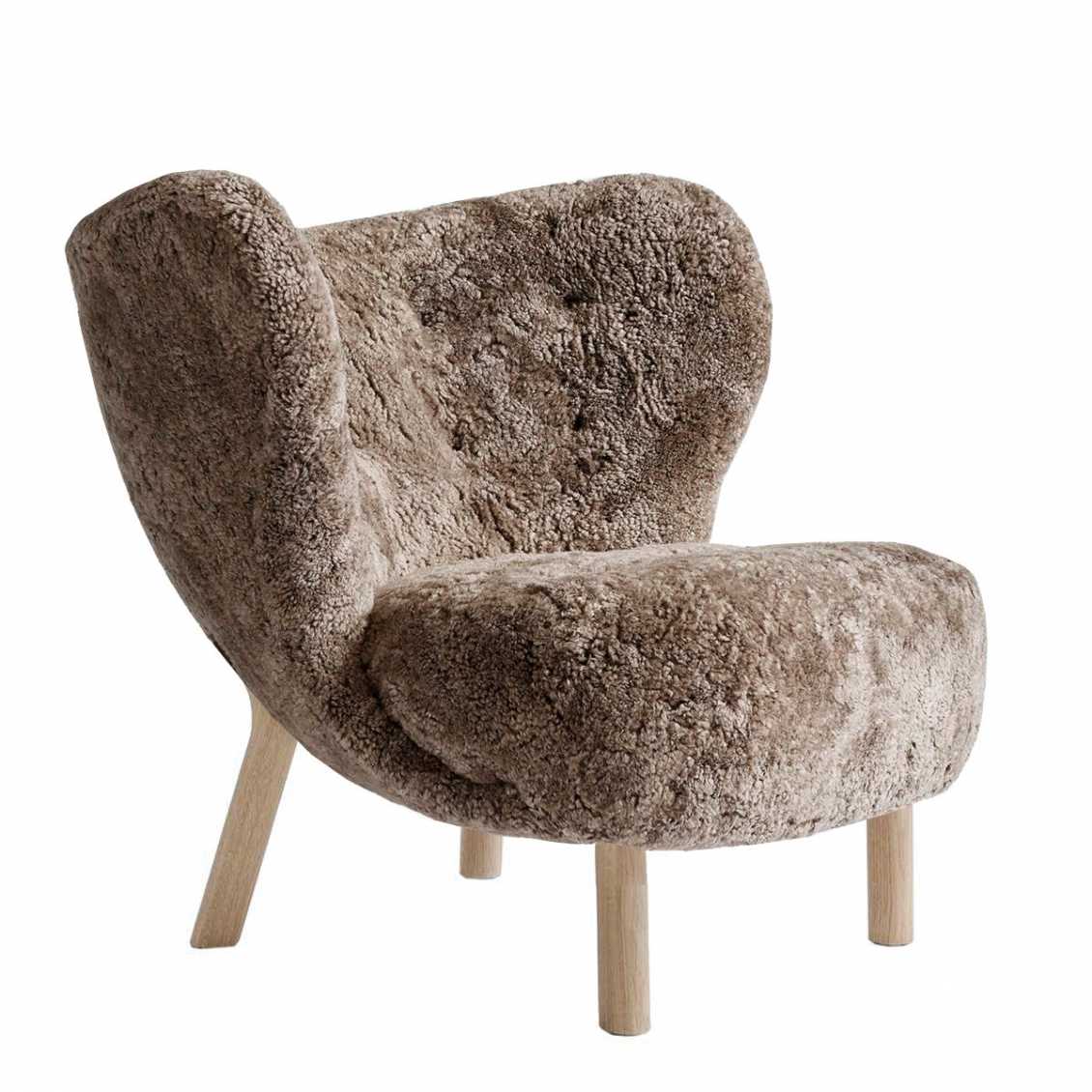 https://www.fundesign.nl/media/catalog/product/l/i/little-petra-white-fauteuil-oiled-oak-sahara-sheepskin.jpg