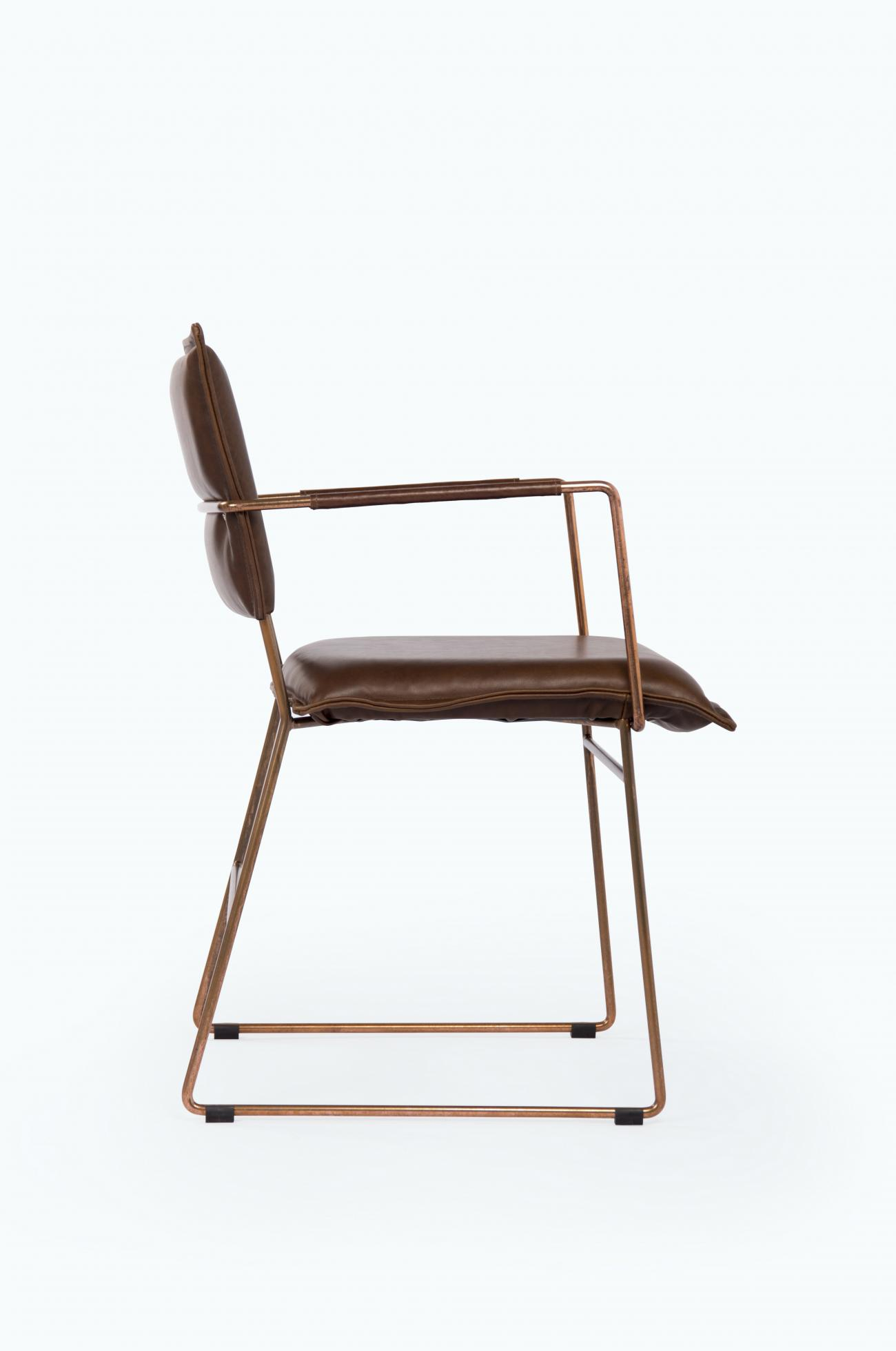 https://www.fundesign.nl/media/catalog/product/n/o/norman_diningchair_without_arm_copper_frame_luxor_fango_side_3_.jpg